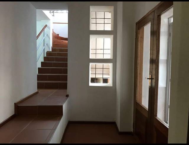 6 BEDROOM HOUSE FOR SALE IN KENSINGTON